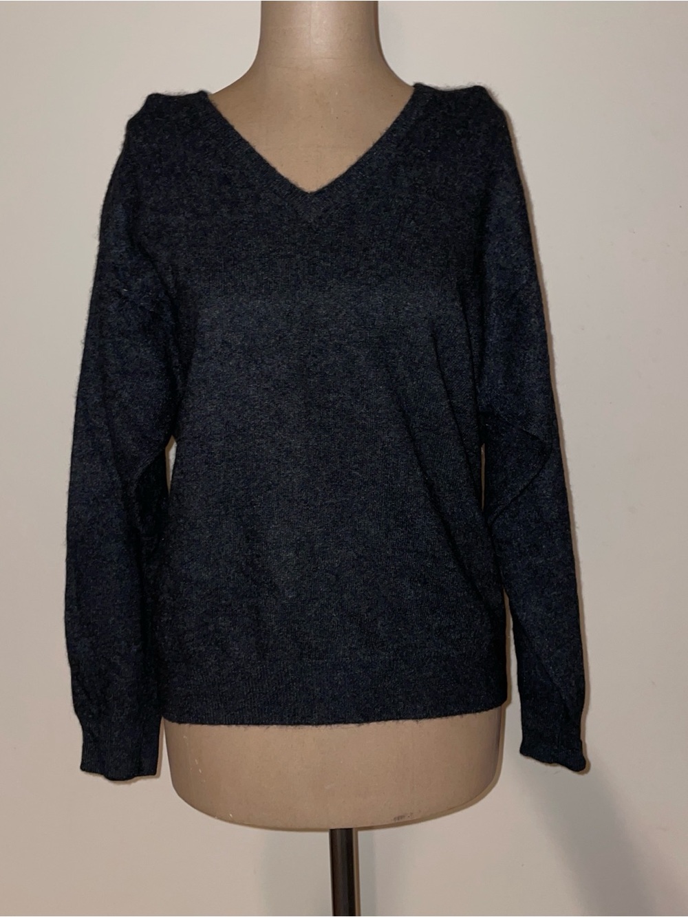 Pringle Women's V-Neck pure cashmere sweater